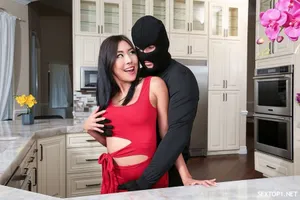 Nhân tình không bao giờ cưới mina kitano